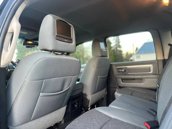 2013 RAM 1500 Crew Cab - Photo 10