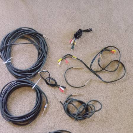 Speaker/Amp cords lot 1