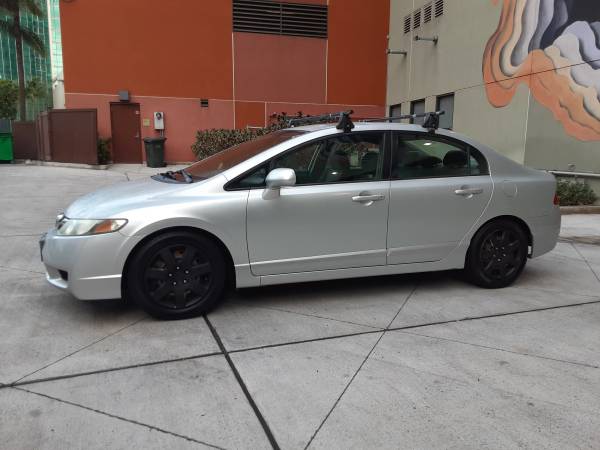 2011 Honda Civic LX sedán automático, bajo kilometraje, buen vehículo para la isla - $4300 (Oahu)63617595729667120