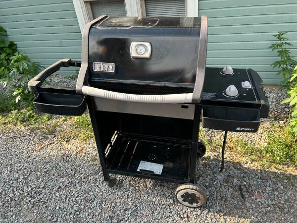 Weber Spirit Grill 1