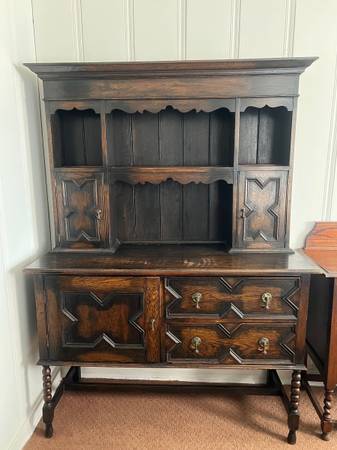 Dark Oak Plate Rack Dresser 1