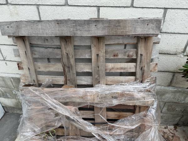 Free RO System, Swing Stand, Lexus Bumper & wood pallete 1