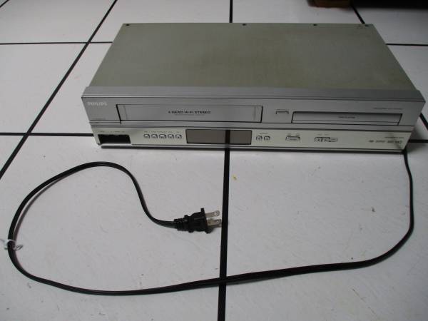 Phillips VCR/DVD Combination 1