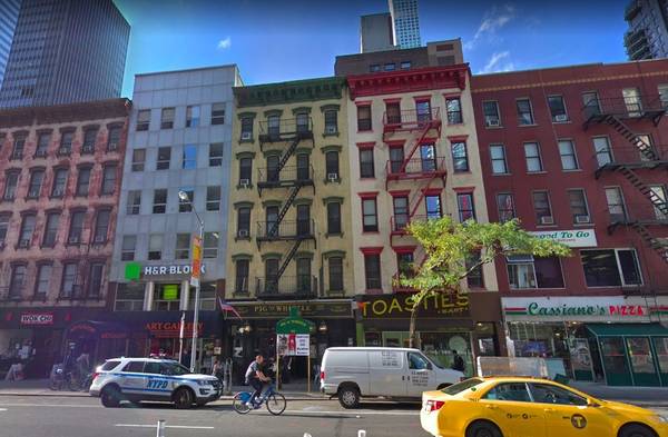 922 Third Avenue 4R — photo 1 of 1