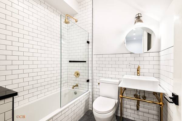 $3,350 / 2br - 1000ft2 - Penthouse Duplex | Private Balcony + Deck | City Views. Washer dryer i (Bushwick)63788384967683121
