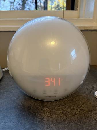 Philips Wake-Up Light Alarm Clock 1