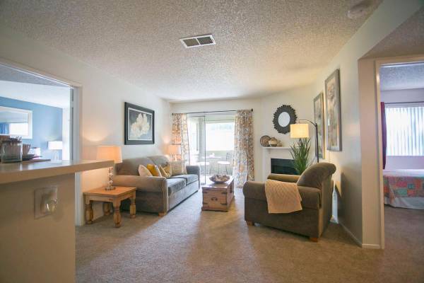 $2,145 / 2br - 846ft2 - Lushly Landscaped with Hillside Layout, Enclosed Garages Included (Temecula CA)64028082537091120