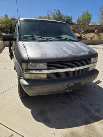 Chevy Astro Van / vehículo de trabajo - $1,800 (West lancaster & Rosamond)63615956642817123