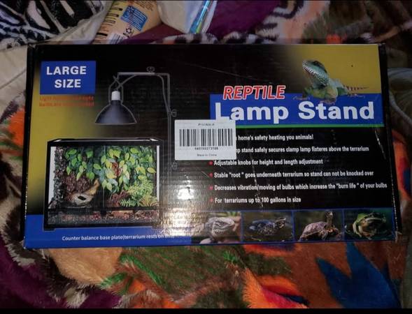 Large reptile lamp stand 1