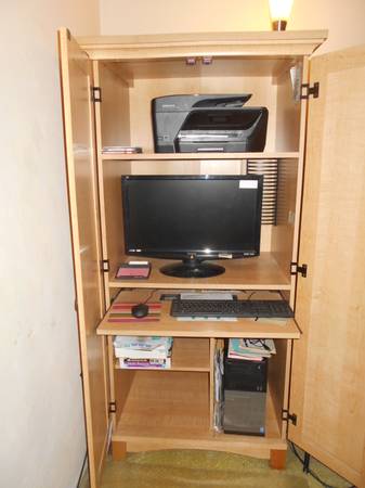 Computer hutch 1