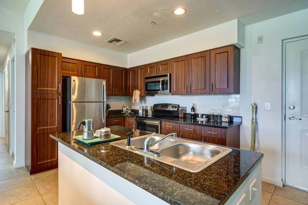 $1,850 / 1br - 822ft2 - 1/1 move in now, No HOA , low move in cost, fast and professional (West Palm Beach)64051004817411121