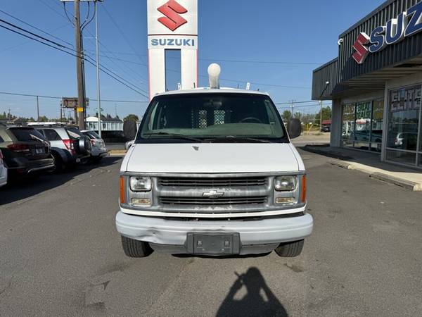 Chevrolet Express G3500 1997 - $2.900 (8814 E. SPRAGUE SPOKANE VALLEY WA 99212)63613058526849121