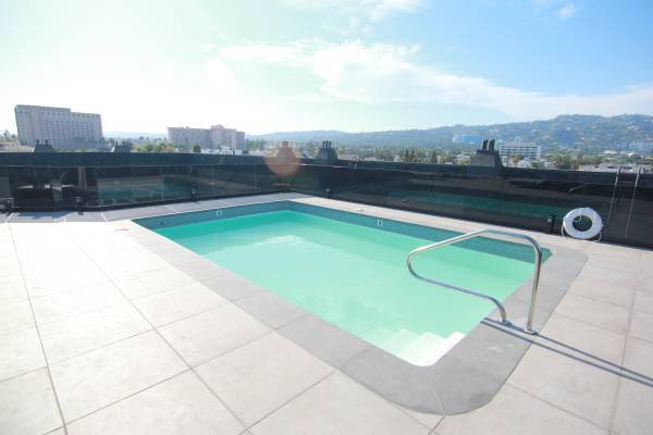 $5,595 / 2br - 1300ft2 - 2 Bedroom 2 Bath in West Hollywood (West Hollywood/Beverly Hills Adj)63700900008321121