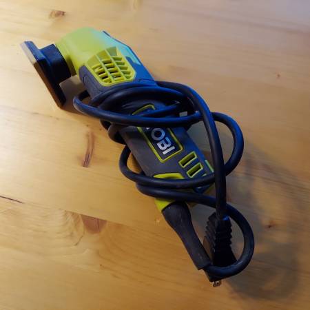 Ryobi DS1200 Corner Sander 1