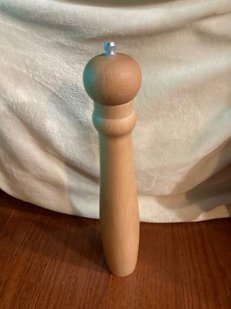 14 inch Chef’s Pepper Mill/Grinder 1