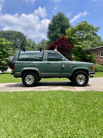 1989 Ford Bronco II 4x4 - SUV clásico - Título limpio - Funciona bien - $20,999 (Marietta)63620197399169122