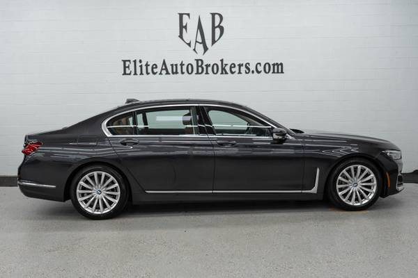 2022 *BMW* *7 Series* *740i xDrive* Dark Graphite Me - $43,995 (Elite Auto Brokers)63616694220675124