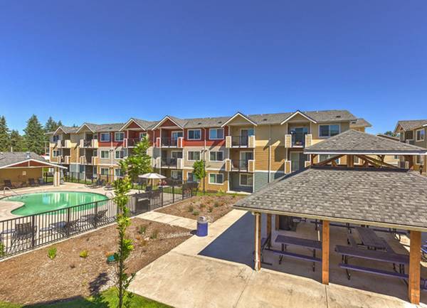 $2,031 / 3br - Dishwashers, Balcony, Sparkling Pool and Spa (12115 State Ave, Marysville, WA)63659466328833122