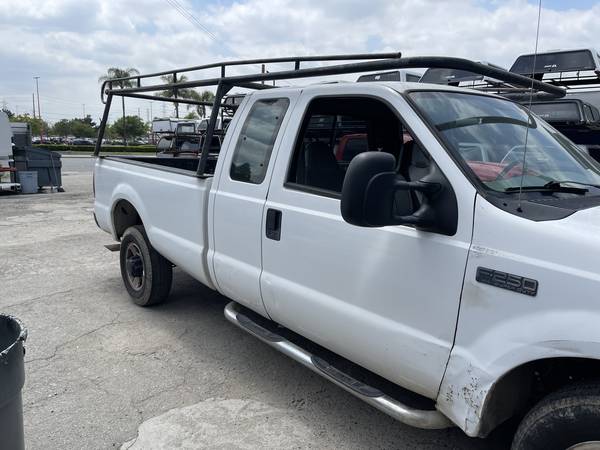 F250 or F350 Ladder Rack 1