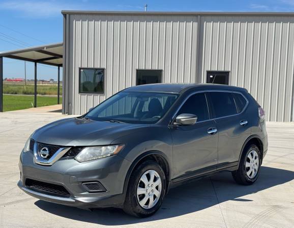2015 Nissan Rogue SE 1