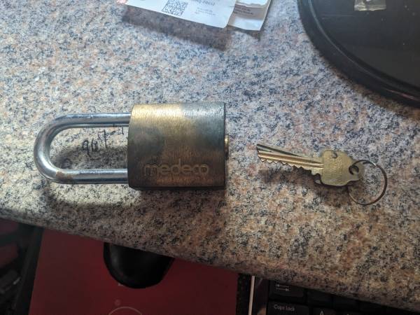 medeco 2 1/4" shackel padlock 1