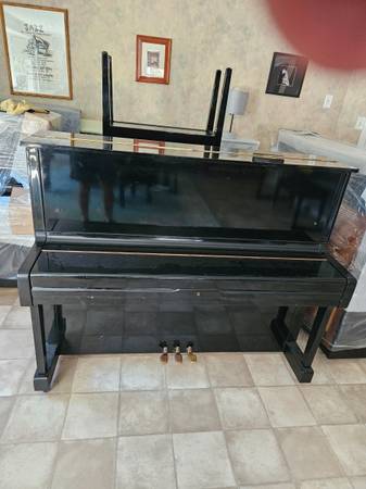 YAMAHA U1 UPRIGHT PIANO, 1991 1