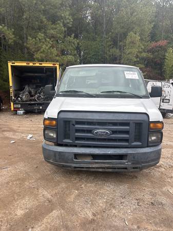 2013 Ford Econoline 1