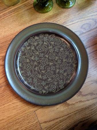 Large set of Franciscan Ware 1