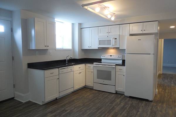 $2,550 / 2br - Large Two Bed in Downtown Salem63699333581571124