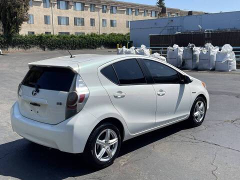 2012 Toyota Prius c - $6,799 (alameda)63613849709059123