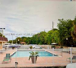 $1,650 / 1br - 714ft2 - Large 1 bedroom with balcony in the heart of San Souci (NORTH MIAMI)64049279068674120