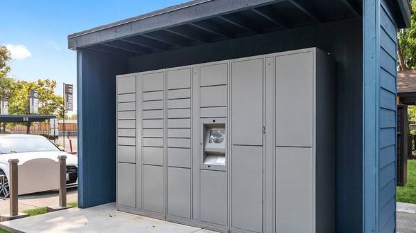 $2,420 / 2br - 800ft2 - Pet-Friendly! Outdoor BBQ! Get 6 Weeks Free Now! Call To Tour! (san leandro)64011484387329124