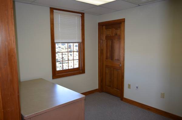 $375 / 120ft2 - Aparezca en Google en NH — suites de oficinas (Henniker)63932055041027121