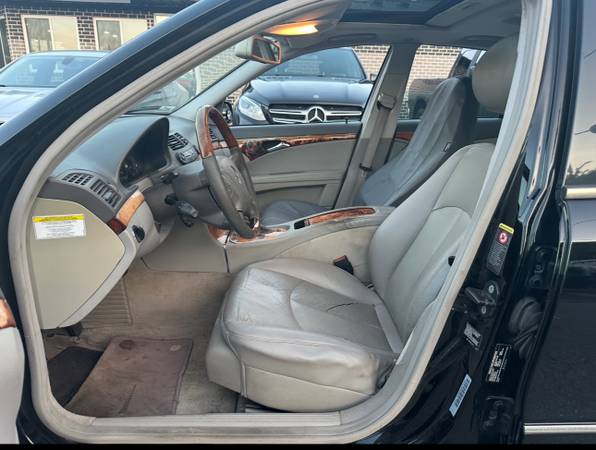 2006 Mercedes E 350 - $3.970 (Smyrna)63470432616323122