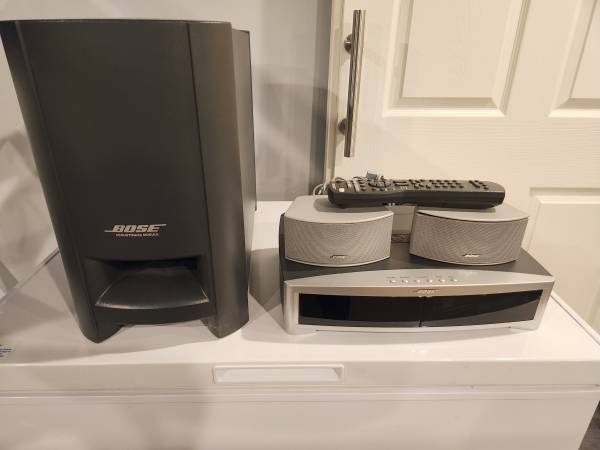 Bose Model AV3-2-1 II Media Center 1