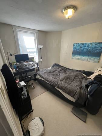 $3,700 / 4br - 4 bed 2 bath-Free rent/NO FEE-Ht/Hw incl-Patio-Eat in kitchen-On Train (Brighton)63996404967938123