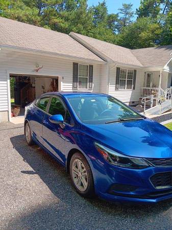 Chevy Cruze LT - $12,000 (Gloucester)63621733566595122