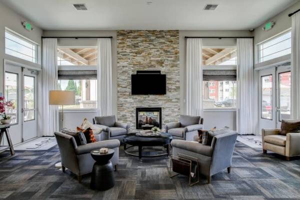 $1,703 / 1br - 578ft2 - $99 Deposit on All Homes & $1 Rent for 1st Month Valid Until 09.28.2563786756084739124