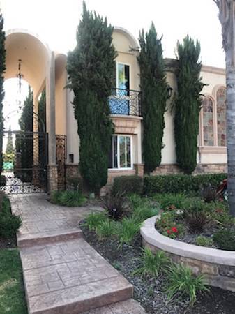 $1,000 / 1br - 950ft2 - $1,000.00/Mo, (Utilities Included) 1-Bed/1-Ba for Single Female Only. (San Diego)63847864596355122