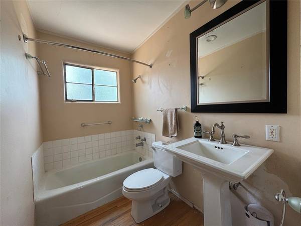 $519,900 / 3br - 1693ft2 - 3 Habitaciones 2 Baños para Remodelar (Santa Fe, NM)63659885219715123