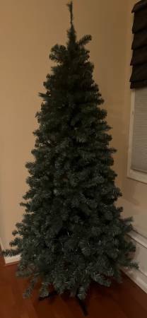 7 Foot Christmas Tree 1