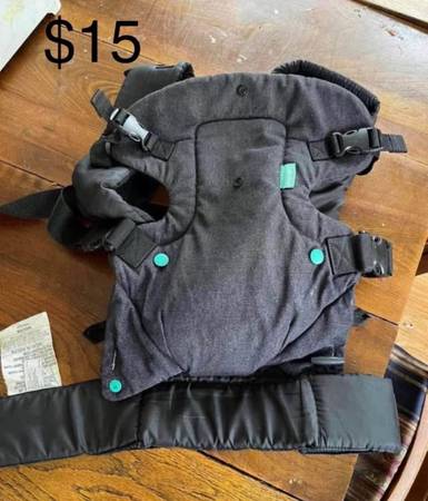 Infantino baby carrier 1