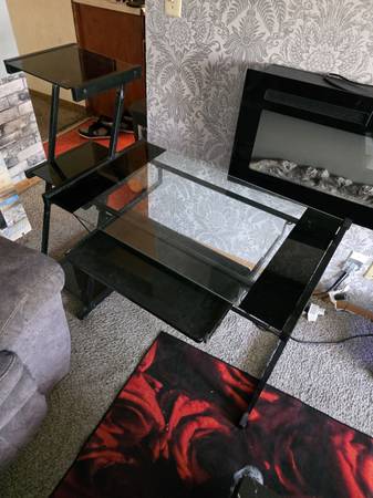Computer desk 1