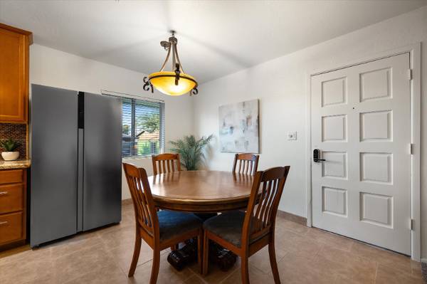 $950.00 / 1br - Habitación amueblada para un solo ocupante en alquiler en amplia casa de 2400 pies cuadrados63623945156611123