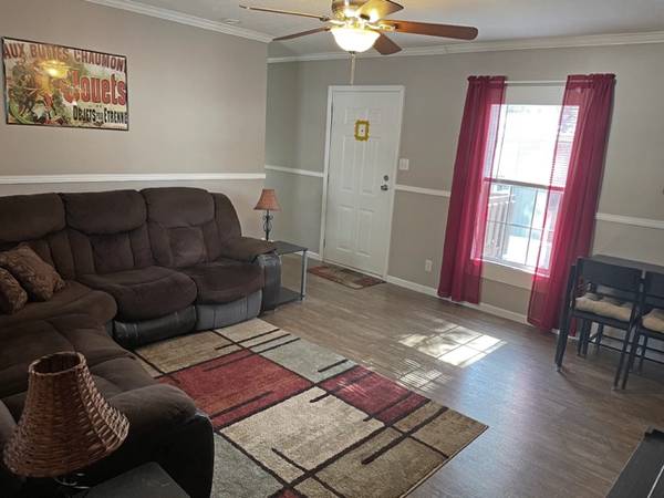 $70,000 / 3br - 1216ft2 - Disfruta de un 3 BR / 2 BA rodeado por un entorno natural tranquilo (Gainesville)63822864454017120