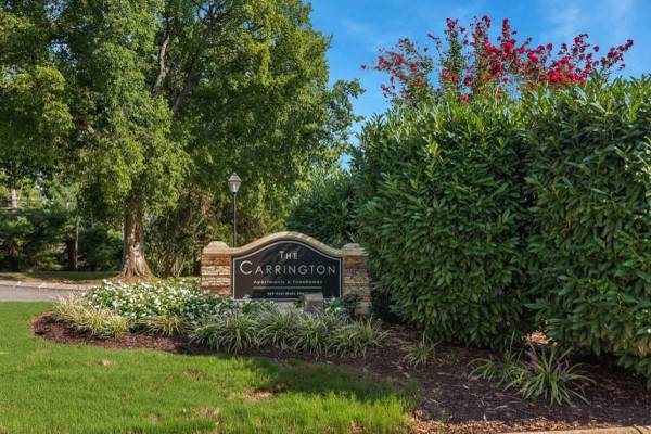 $1,475 / 2br - 1185ft2 - Gorgeous 1185 sq ft 2 bed / 1.5 bath - Prime location in Hendersonvill (Hendersonville)63680193910913122