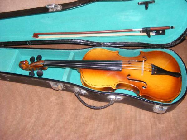 Lark Violin 1
