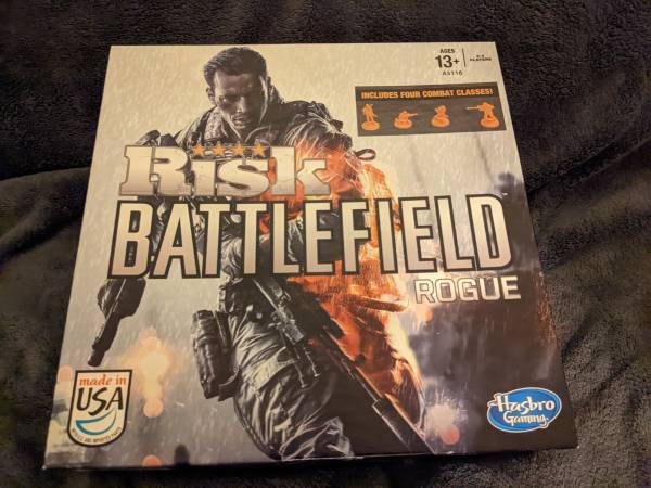 Risk - Battlefield Rogue board game 1