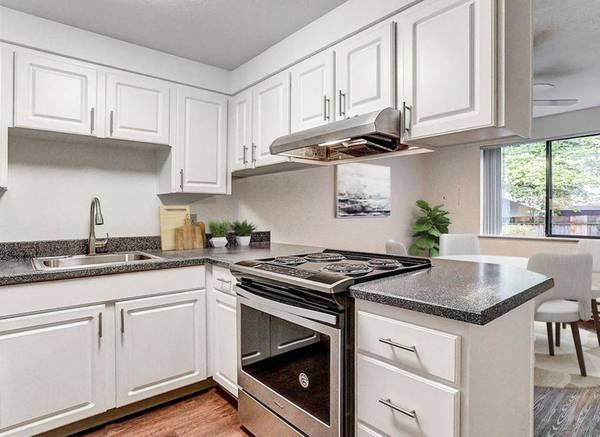 $1,545 / 2br - $500 OFF + Available Garage Space & Near Columbia River Gorge + 2Bed (Powell Butte)63999452414466124