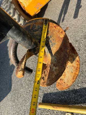 Tractor auger !! - $600 (Loganville)63470457793155122